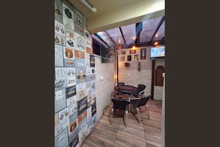 Casa à venda com 135m², 3 quartos e 2 vagas Casa à venda com 135m², 3 quartos e 2 vagasChurrasqueira