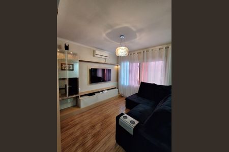 Casa à venda com 135m², 3 quartos e 2 vagas Casa à venda com 135m², 3 quartos e 2 vagasSala