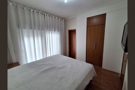 Casa à venda com 135m², 3 quartos e 2 vagas Casa à venda com 135m², 3 quartos e 2 vagasQuarto 1