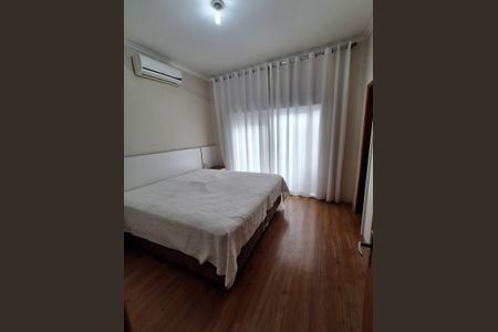 Casa à venda com 135m², 3 quartos e 2 vagas Casa à venda com 135m², 3 quartos e 2 vagasQuarto 1