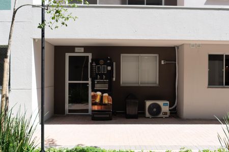 Apartamento à venda com 37m², 2 quartos e sem vagaÁrea comum