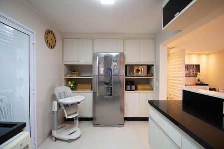 Apartamento à venda com 107m², 2 quartos e 2 vagasCozinha