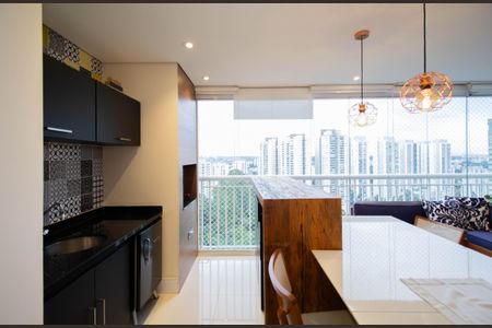 Apartamento à venda com 107m², 2 quartos e 2 vagasSala