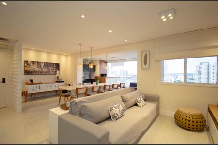 Apartamento à venda com 107m², 2 quartos e 2 vagasSala