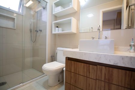 Apartamento à venda com 107m², 2 quartos e 2 vagasBanheiro 1