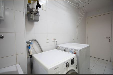 Apartamento à venda com 107m², 2 quartos e 2 vagasÁrea de Serviço