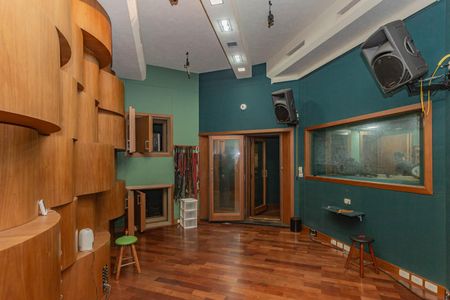 Casa à venda com 799m², 4 quartos e 2 vagasStudio