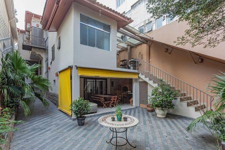 Casa à venda com 799m², 4 quartos e 2 vagasQuintal
