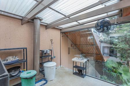 Casa à venda com 799m², 4 quartos e 2 vagasÁrea de Serviço