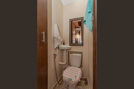 Casa à venda com 799m², 4 quartos e 2 vagasBanheiro da Suíte