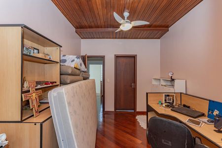 Casa à venda com 799m², 4 quartos e 2 vagasSuíte da casa 2