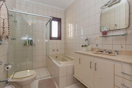 Casa à venda com 799m², 4 quartos e 2 vagasBanheiro da Suíte - Casa 2