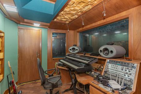 Casa à venda com 799m², 4 quartos e 2 vagasStudio