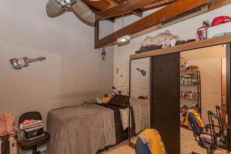 Casa à venda com 799m², 4 quartos e 2 vagasQuarto 1