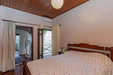 Casa à venda com 799m², 4 quartos e 2 vagasSuíte 2