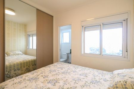 Apartamento à venda com 65m², 3 quartos e 2 vagasSuíte