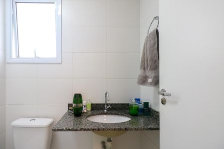Apartamento à venda com 65m², 3 quartos e 2 vagasBanheiro da Suíte