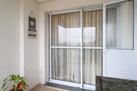 Apartamento à venda com 65m², 3 quartos e 2 vagasVaranda