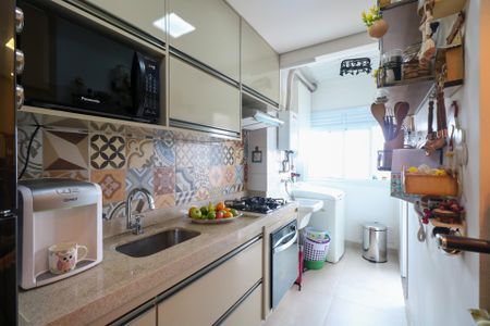 Apartamento à venda com 65m², 3 quartos e 2 vagasCozinha