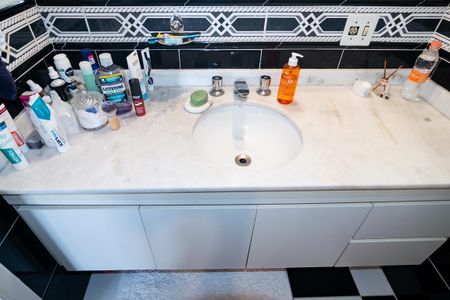 Apartamento à venda com 90m², 3 quartos e 2 vagasBanheiro da Suíte