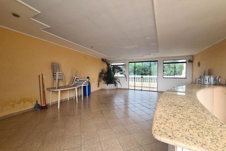 Casa para alugar com 333m², 3 quartos e 7 vagasÁrea comum - Salão de festas