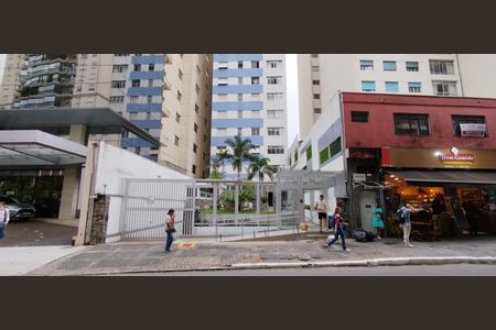 Apartamento à venda com 90m², 2 quartos e sem vaga Apartamento à venda com 90m², 2 quartos e sem vagaFachada