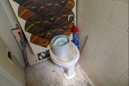 Apartamento à venda com 90m², 2 quartos e sem vaga Apartamento à venda com 90m², 2 quartos e sem vagaBanheiro de Serviço