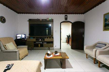 Casa à venda com 200m², 2 quartos e 3 vagasSala 1