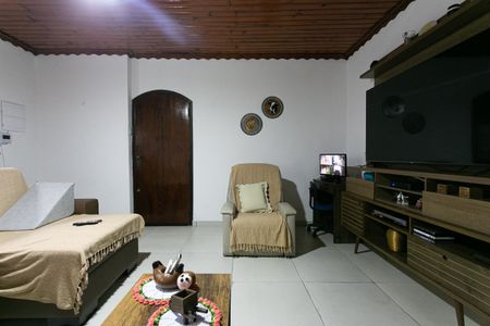 Casa à venda com 200m², 2 quartos e 3 vagasSala 1