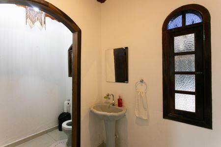 Casa à venda com 200m², 2 quartos e 3 vagasLavabo