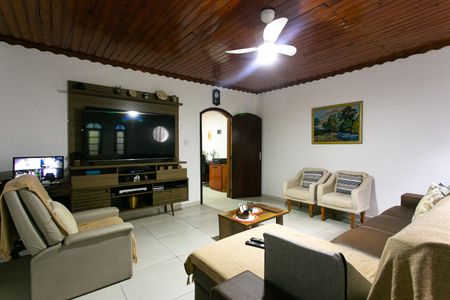 Casa à venda com 200m², 2 quartos e 3 vagasSala 1