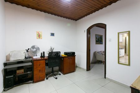 Casa à venda com 200m², 2 quartos e 3 vagasSala 2