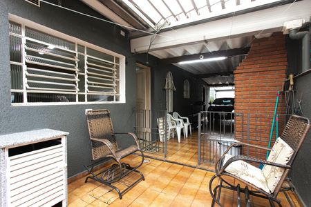 Casa à venda com 200m², 2 quartos e 3 vagasQuintal