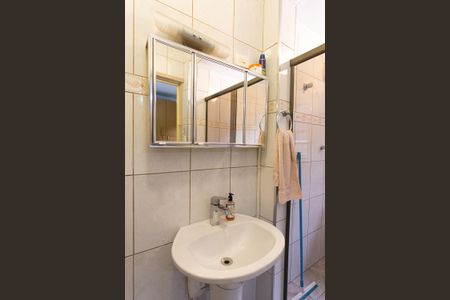 Casa à venda com 200m², 2 quartos e 3 vagasBanheiro da Suíte 1