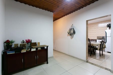 Casa à venda com 200m², 2 quartos e 3 vagasSala 2