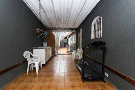 Casa à venda com 200m², 2 quartos e 3 vagasGaragem