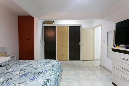 Casa à venda com 200m², 2 quartos e 3 vagasSuíte 2