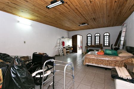 Casa à venda com 200m², 2 quartos e 3 vagasÁrea comum - Salão