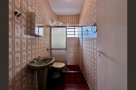 Casa à venda com 130m², 2 quartos e 1 vaga Casa à venda com 130m², 2 quartos e 1 vagaBanheiro