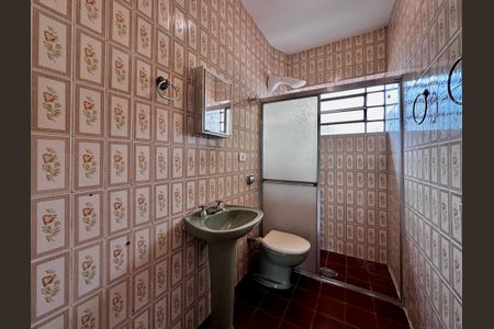 Casa à venda com 130m², 2 quartos e 1 vaga Casa à venda com 130m², 2 quartos e 1 vagaBanheiro