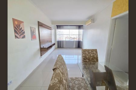 Sala de apartamento para alugar com 2 quartos, 60m² em Tupi, Praia Grande