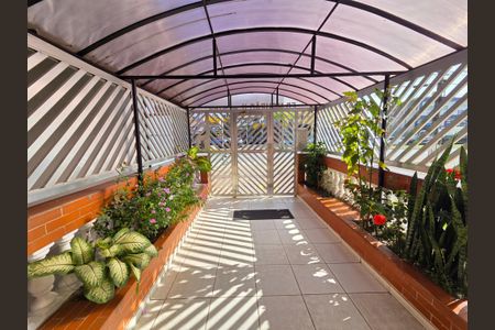 Apartamento para alugar com 60m², 2 quartos e 1 vagaÁrea comum