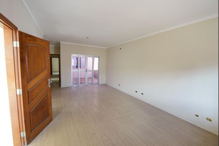 Casa para alugar com 220m², 3 quartos e 2 vagasSala