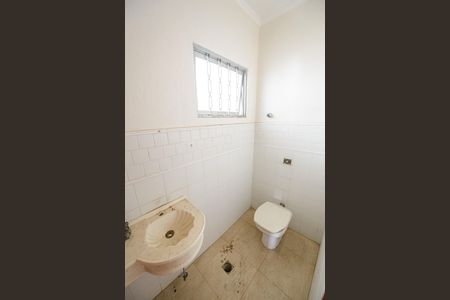 Casa para alugar com 220m², 3 quartos e 2 vagasLavabo