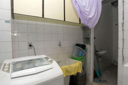 Apartamento à venda com 144m², 3 quartos e sem vagaÁrea de Serviço + Despensa