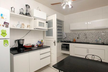 Apartamento à venda com 144m², 3 quartos e sem vagaCozinha