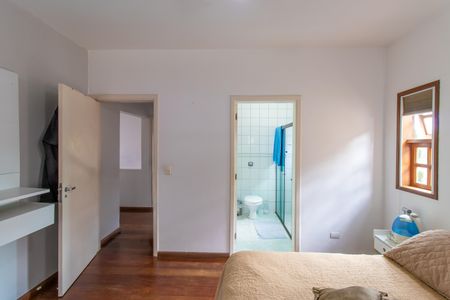 Casa de condomínio para alugar com 500m², 4 quartos e 3 vagas Casa de condomínio para alugar com 500m², 4 quartos e 3 vagasQuarto 4 - Suíte