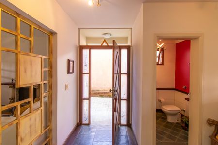 Casa de condomínio para alugar com 500m², 4 quartos e 3 vagas Casa de condomínio para alugar com 500m², 4 quartos e 3 vagasHall de entrada