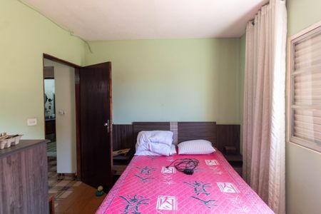 Casa à venda com 160m², 3 quartos e 4 vagasQuarto 2