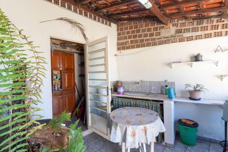 Casa à venda com 160m², 3 quartos e 4 vagasLavanderia